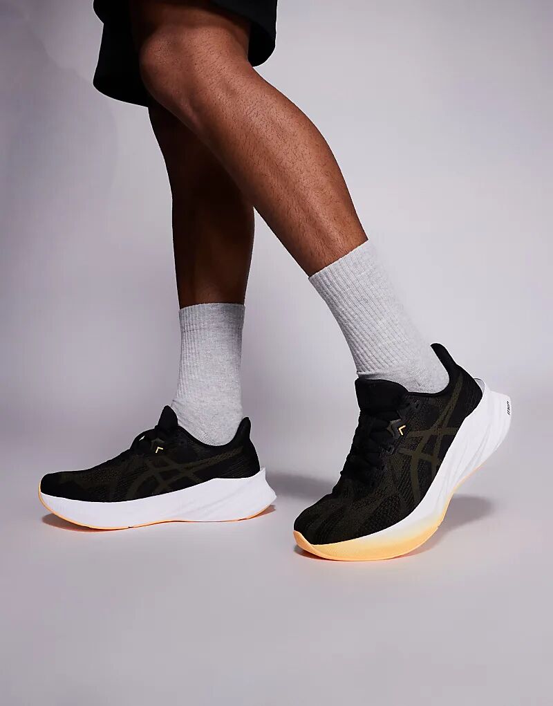 

Кроссовки для бега Asics Dynablast 5 в черно-коричневом цвете