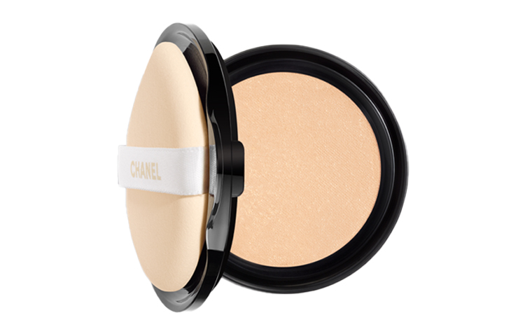 

Beige Water Foundation Refill Pack Air Cushion Complexion Natural 15g CHANEL