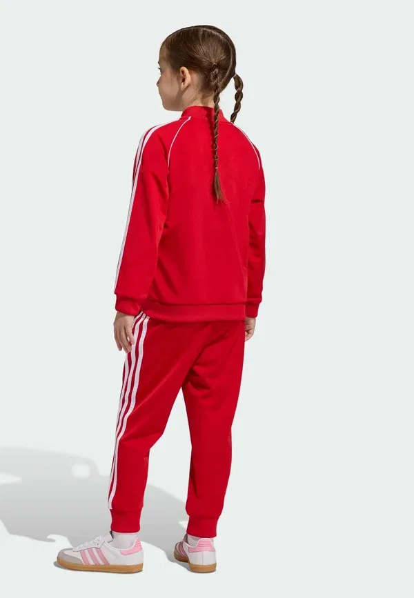 Детский спортивный костюм Adidas Originals SST Tracksuit Kids Set, ярко-алый — фото 2