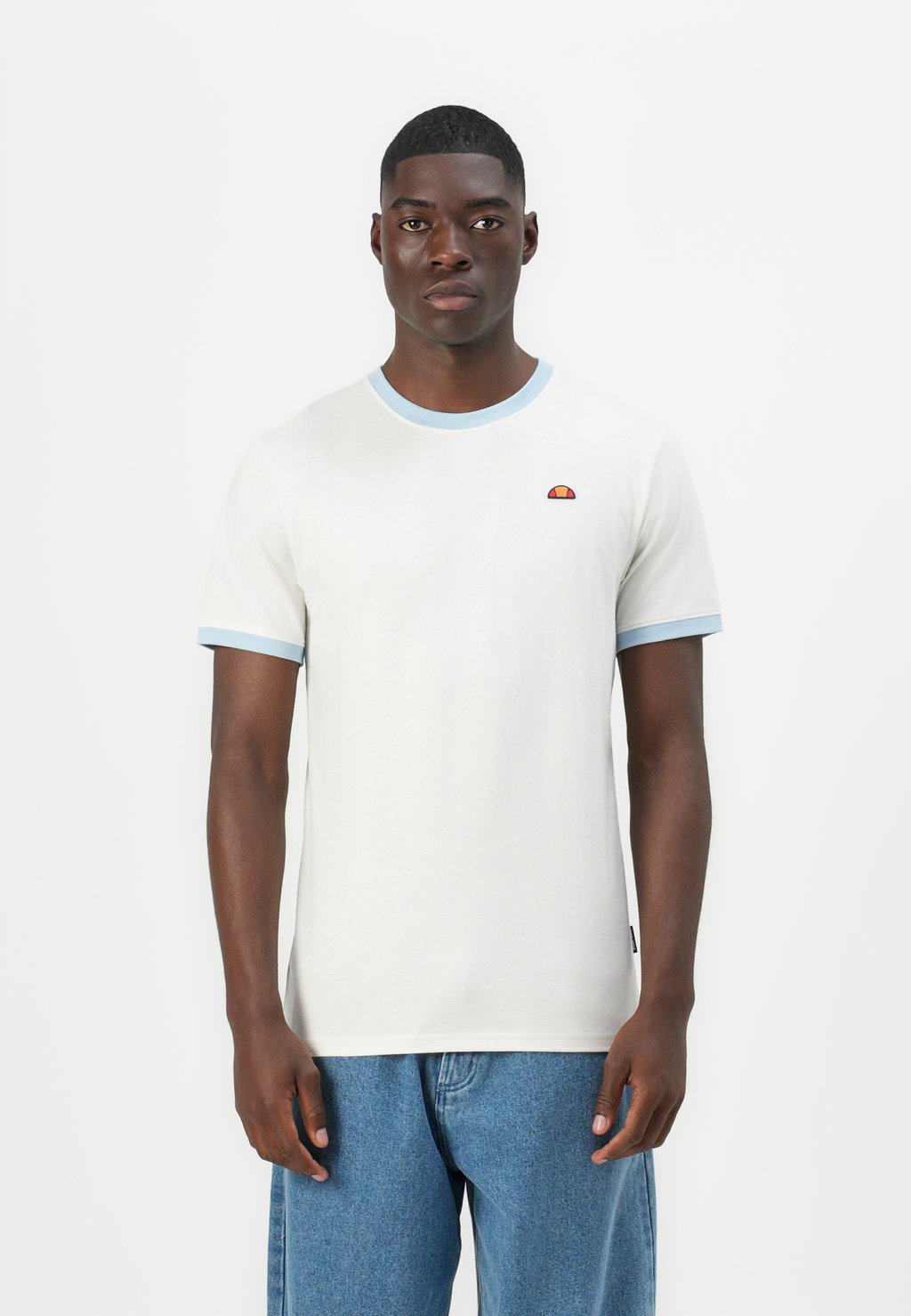 

Базовая футболка MEDUNITOS TEE Ellesse, кремовый