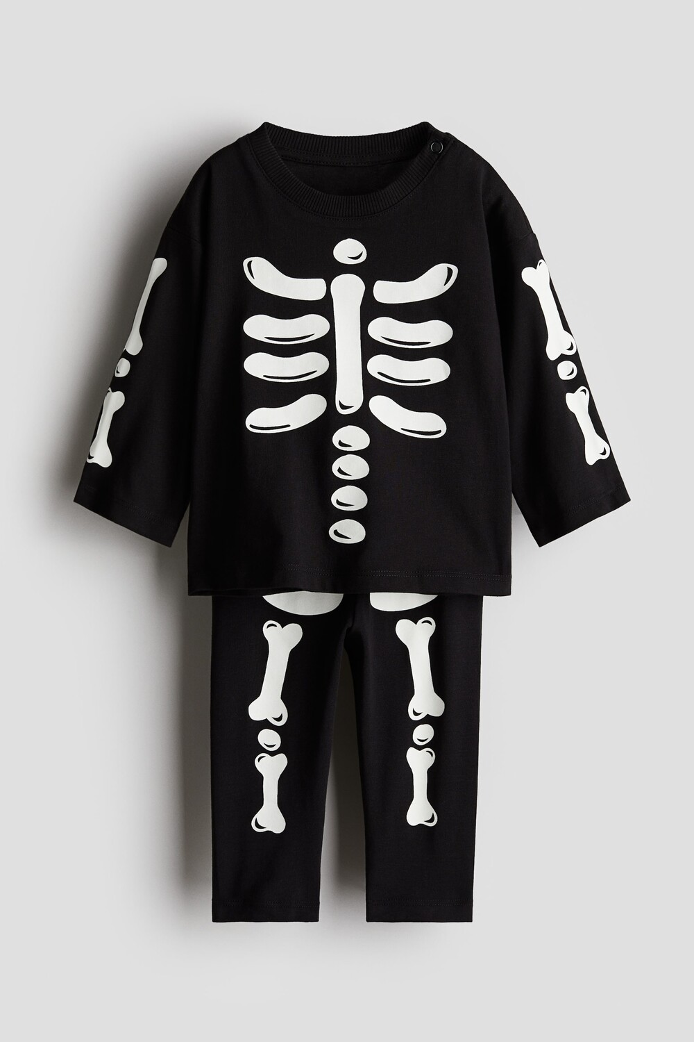 

Костюм-Двойка с мотивным принтом H&M, черный
