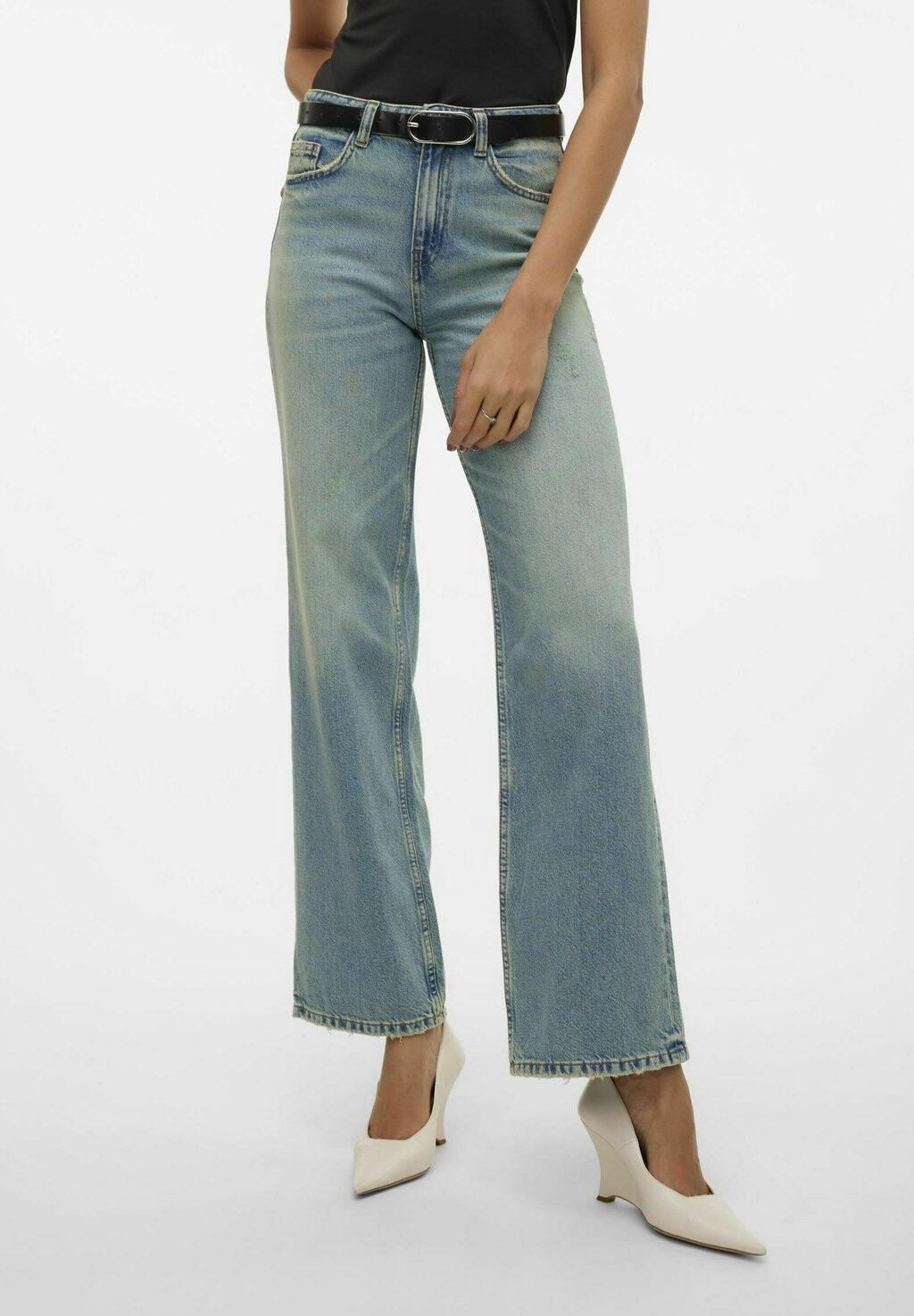 

Расклешенные джинсы WEIT GESCHNITTEN VMTESSA Vero Moda, цвет medium blue denim