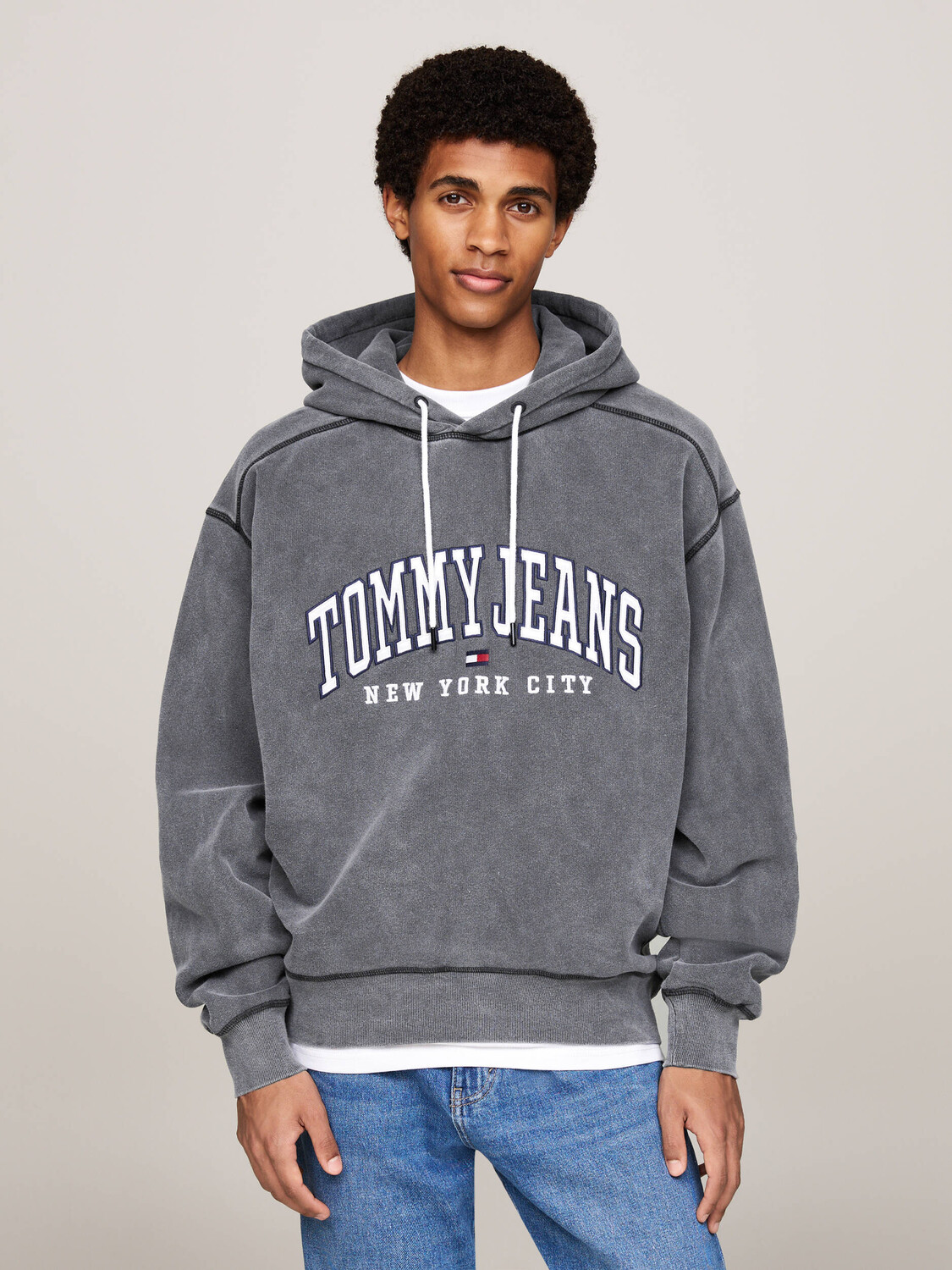 

Толстовка Tommy Jeans Loose fit, серый