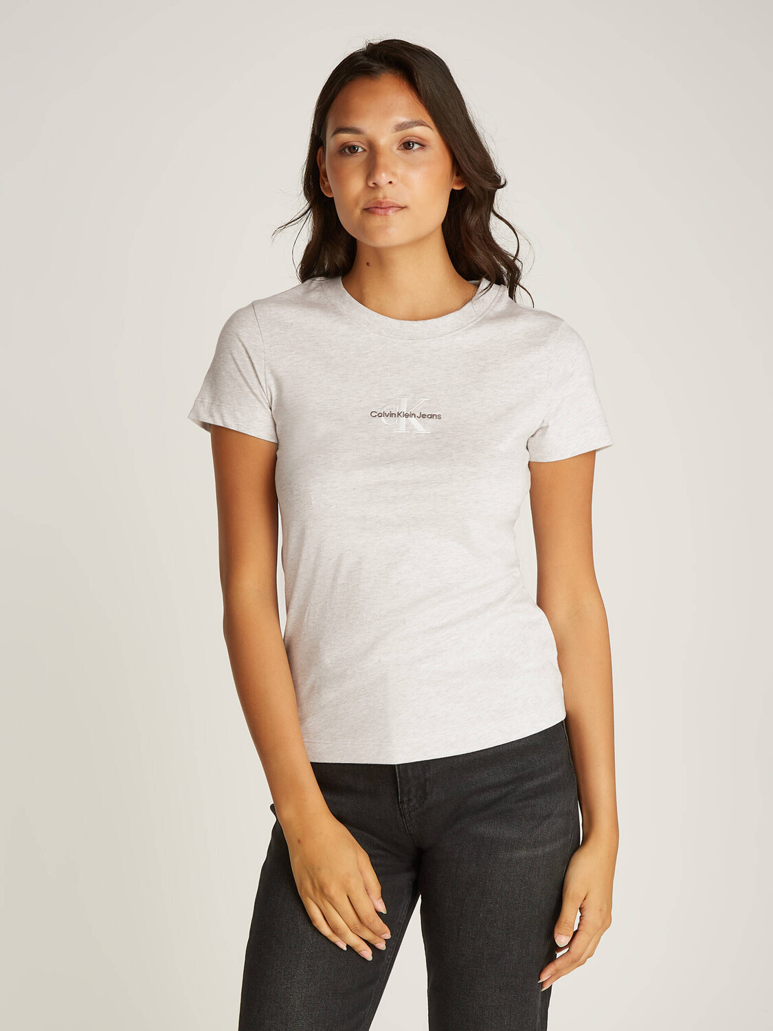 

Футболка CALVIN KLEIN JEANS Regular Fit, пепельно-серый