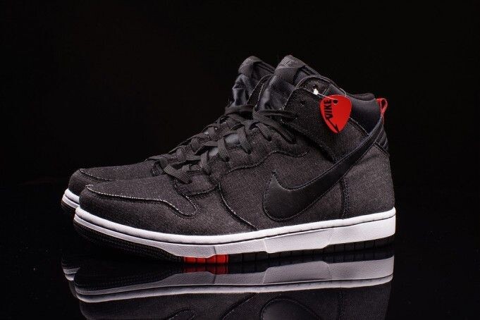 

Кроссовки Nike Dunk CMFT High Black Denim, черный