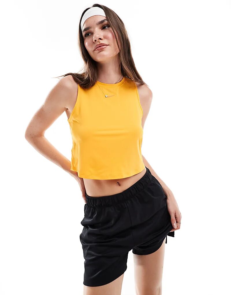 

Укороченная майка Nike One Training Dri-Fit желтого цвета Nike Training