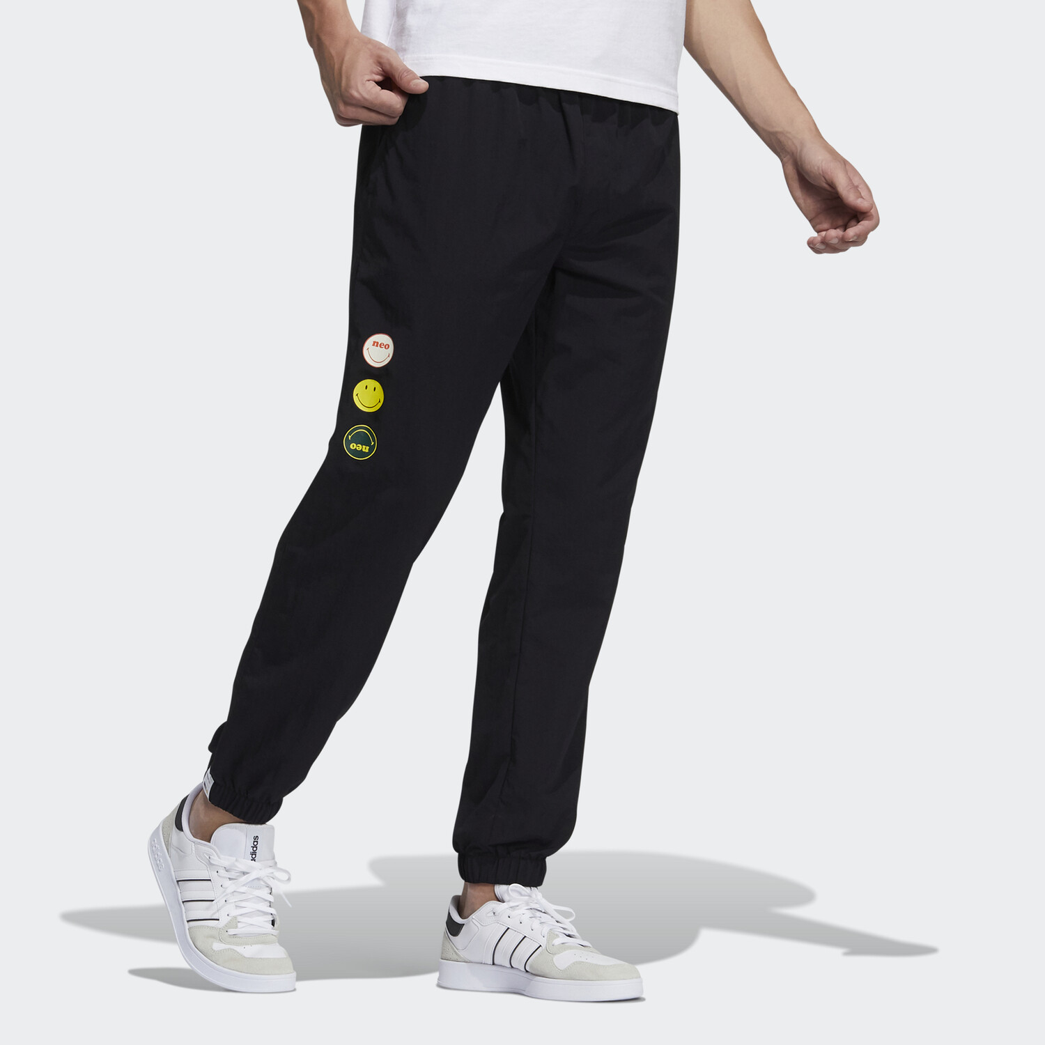 Штаны мужские трикотажные Smiley X черные Adidas Neo, черный — фото 4