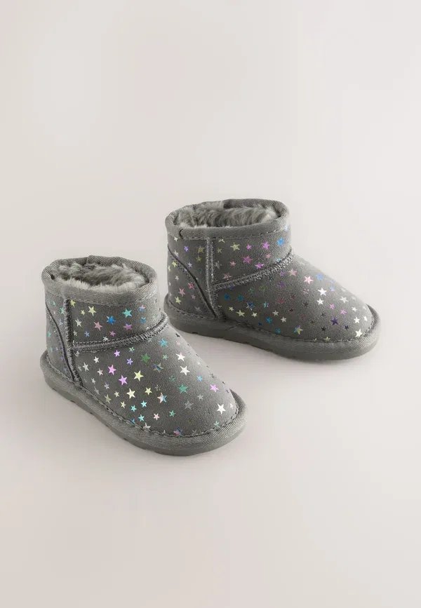 Тип: Детские ботинки, бренд: Next, модель: Standard fit water repellent pull on baby shoes, цвет: серый с звездами — фото 2