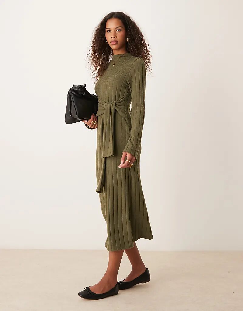 

Пышное платье-миди в рубчик с запахом и талией цвета хаки ASOS DESIGN
