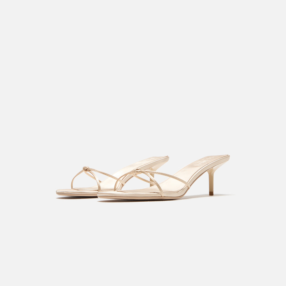 Туфли Femme LA Maeve Slipper, цвет Champagne — фото 2