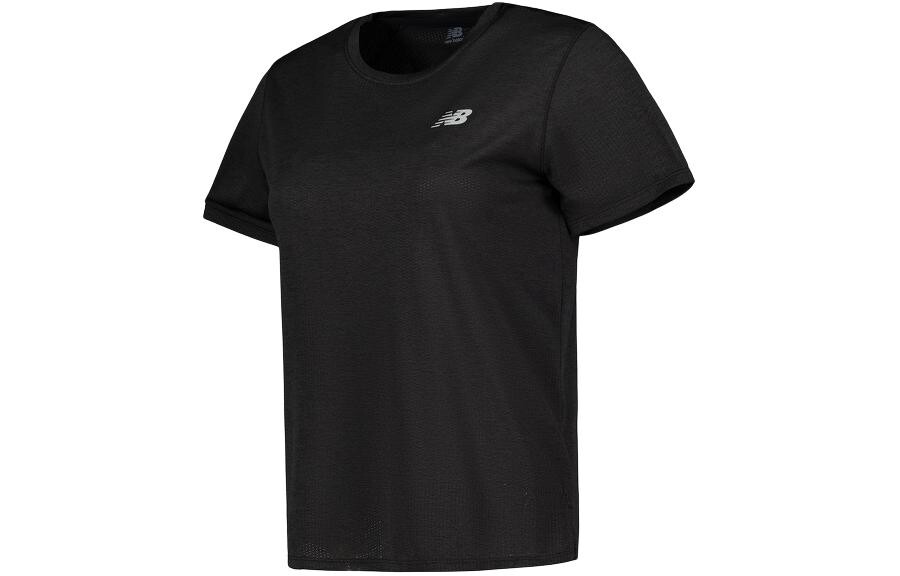 

Футболка женская черная New Balance