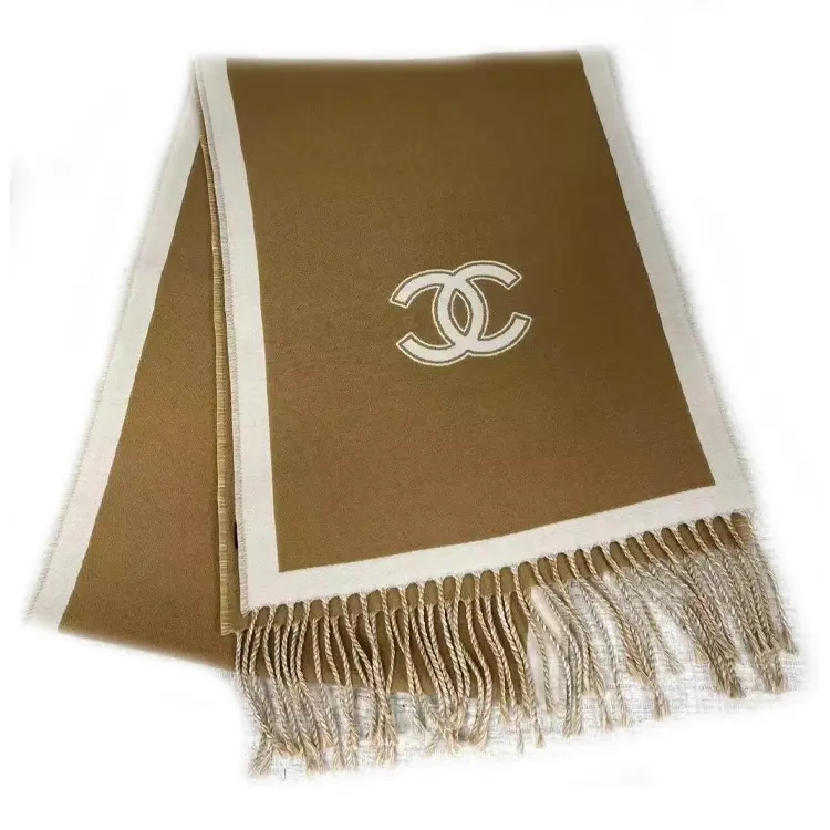 

Шерстяной вязаный шарф унисекс цвета хаки CHANEL