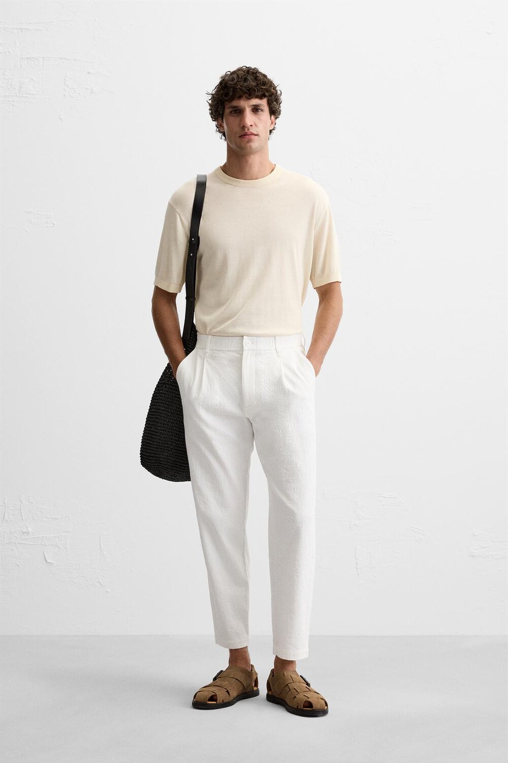 

Текстурные плиссированные брюки ZARA, белый