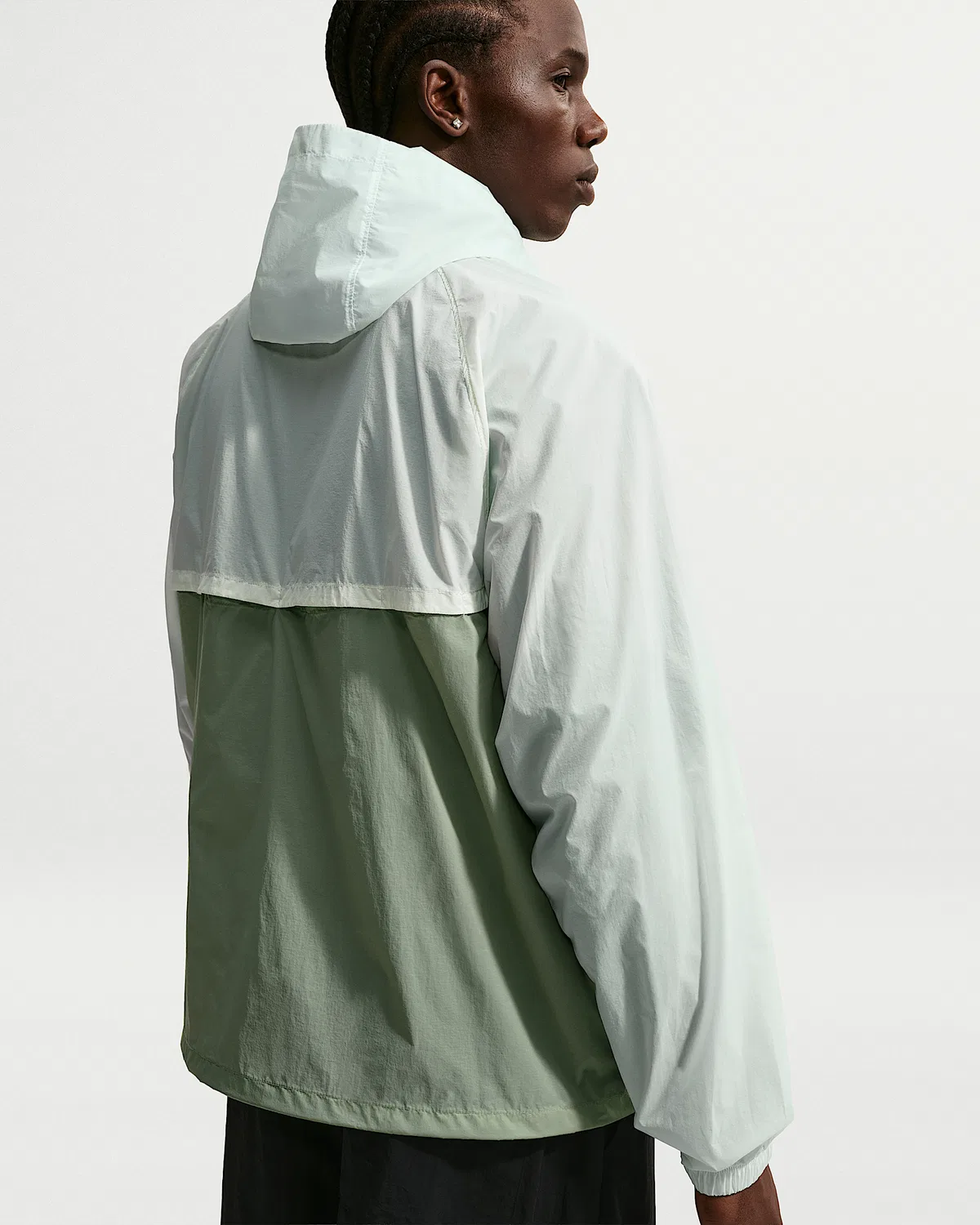 Мужская нестеганая куртка-ветровка Nike Windrunner на молнии с защитой от УФ, Barely Green/Jade Horizon/White — фото 2