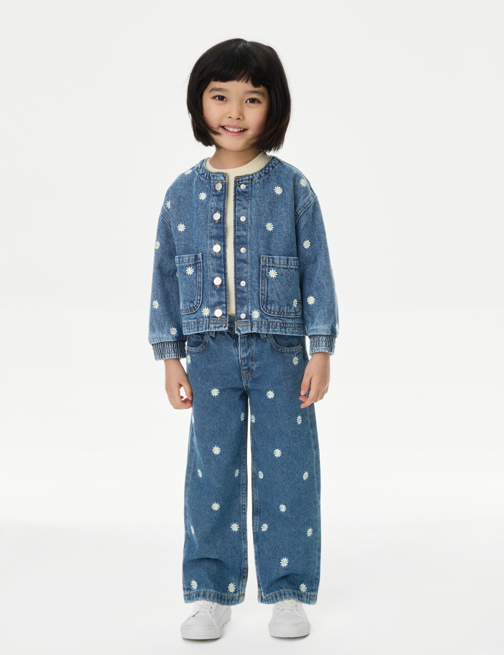 

Джинсы из денима с вышивкой Ромашка Marks & Spencer, цвет Denim