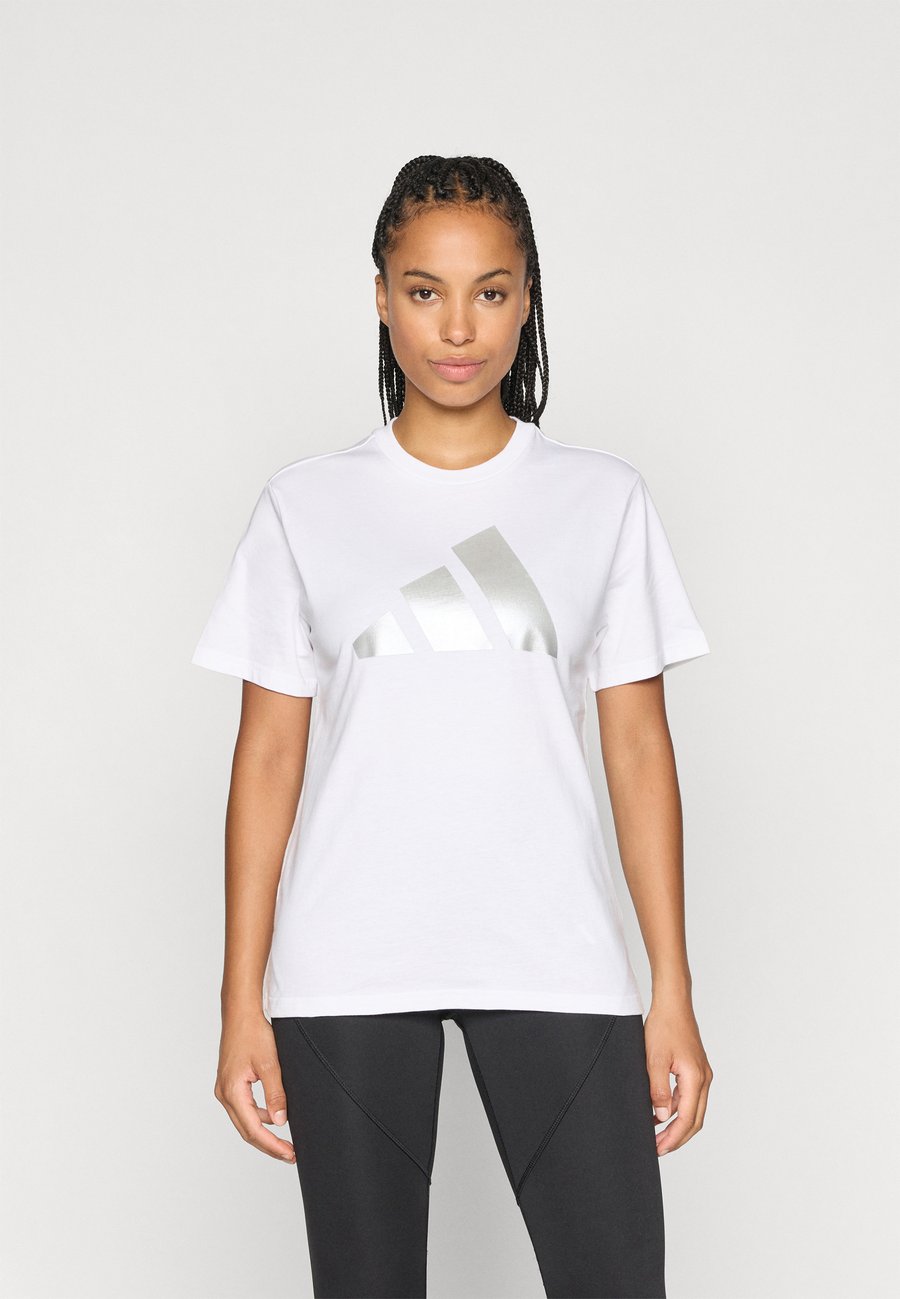 

Спортивная футболка Adidas Sportswear MET , White