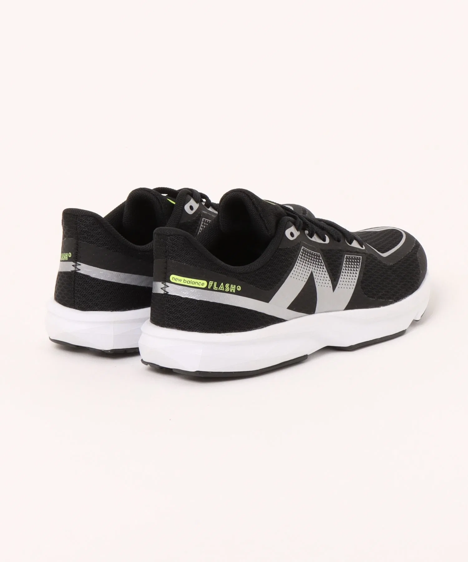 Детские кроссовки New Balance FLASH V7 черные — фото 2
