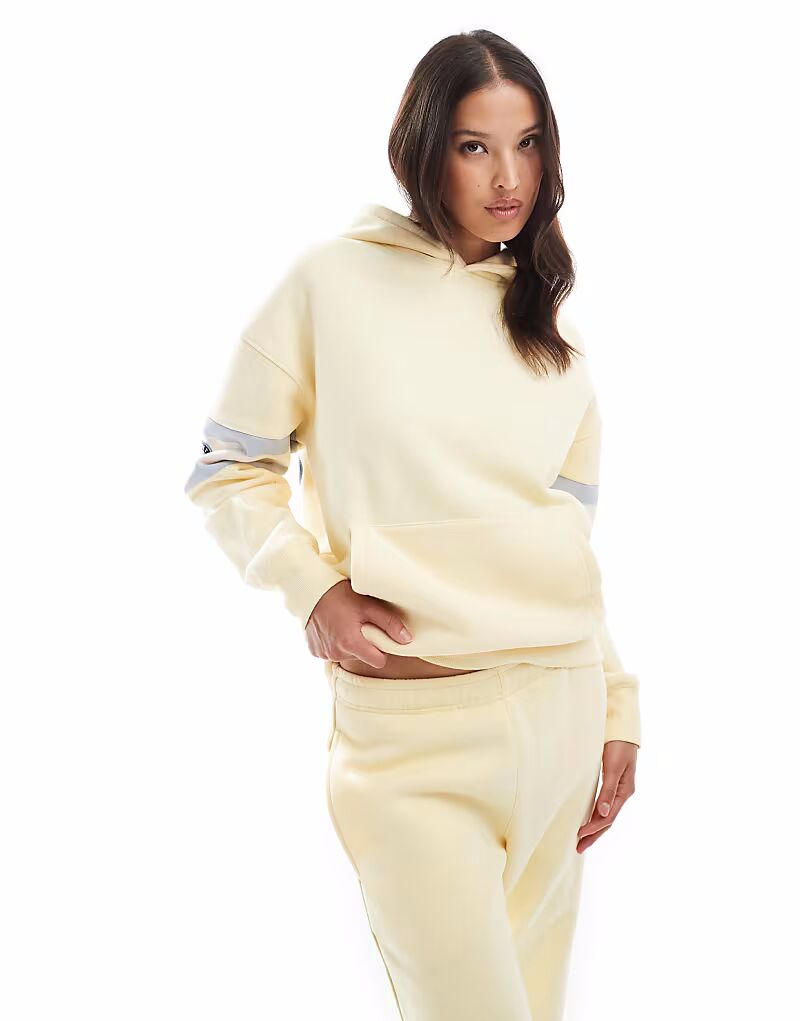 

Толстовка с капюшоном Cotton On из плюша премиум-класса с графическим принтом цвета сахарного печенья Cotton On