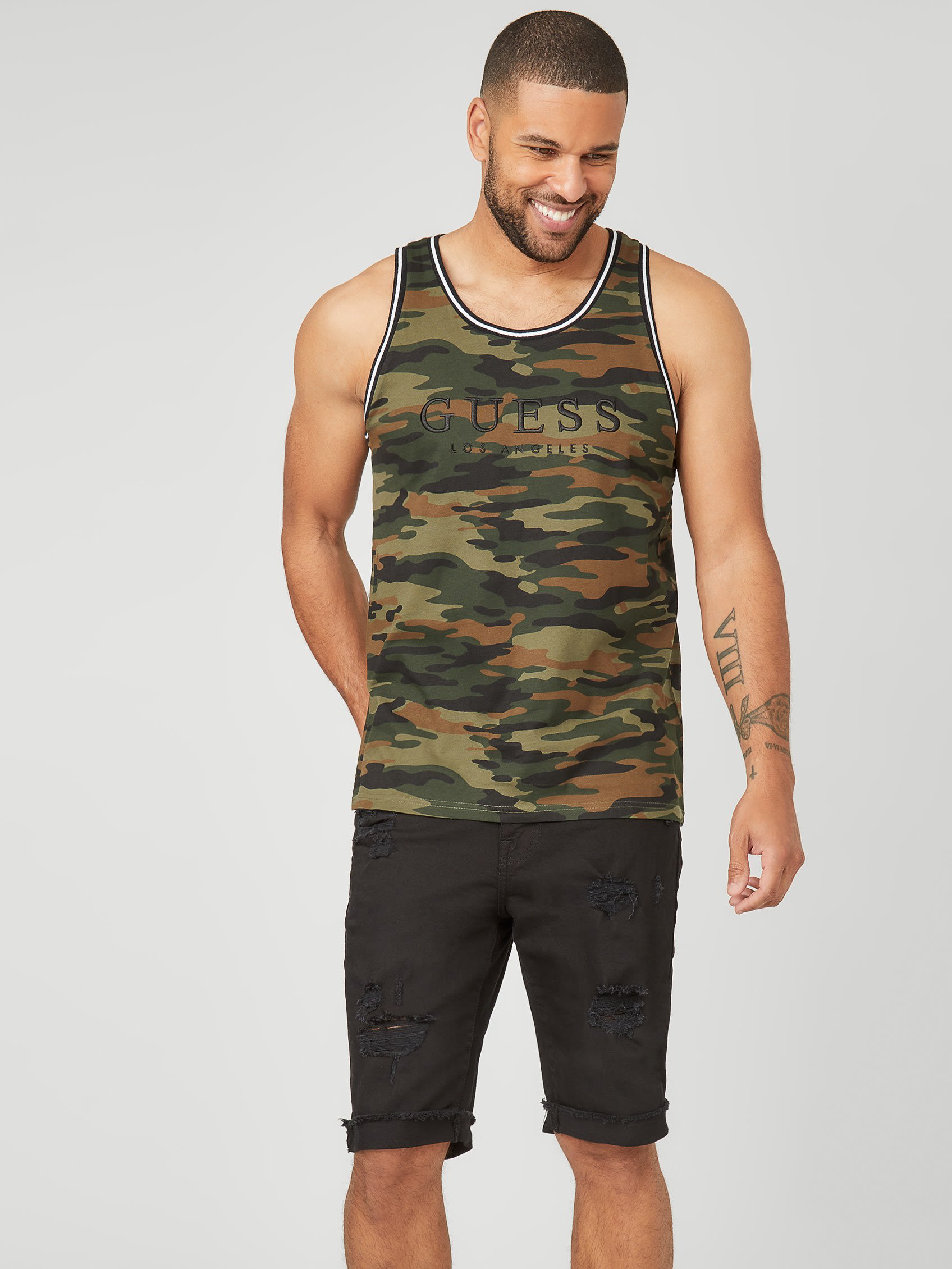 

Майка с вышитым логотипом Nichols Guess Factory, цвет camouflage