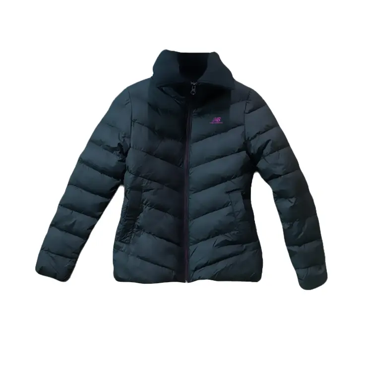 

Женская пуховая куртка New Balance, черный