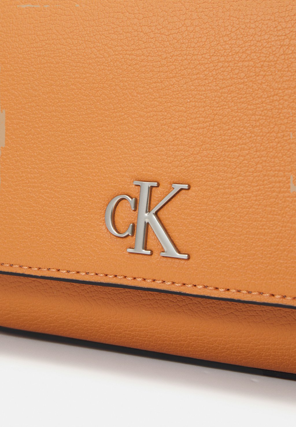 

Сумка через плечо Minimal Monogram Flap Calvin Klein, коньяк