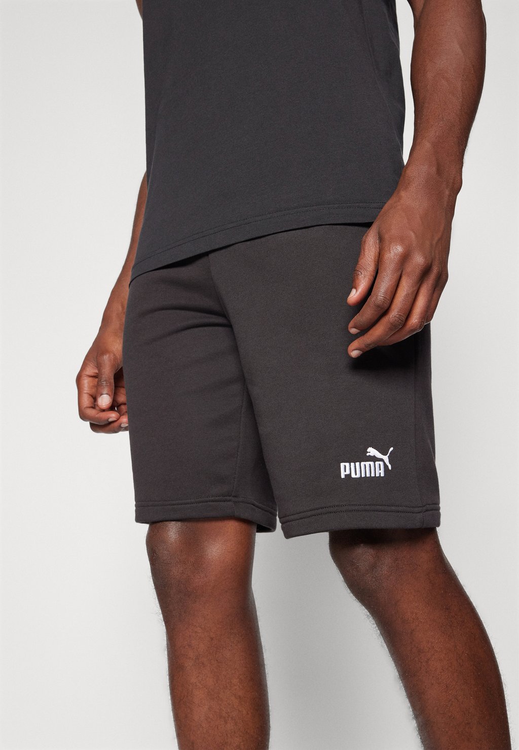 

Спортивные шорты LOGO SHORTS Puma, черный