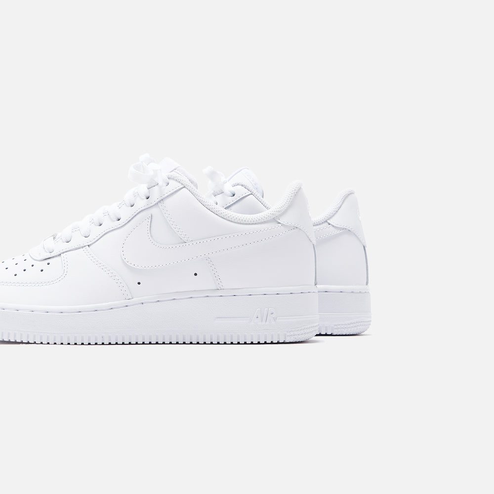 Кроссовки Nike Air Force 1 `07, белый — фото 3