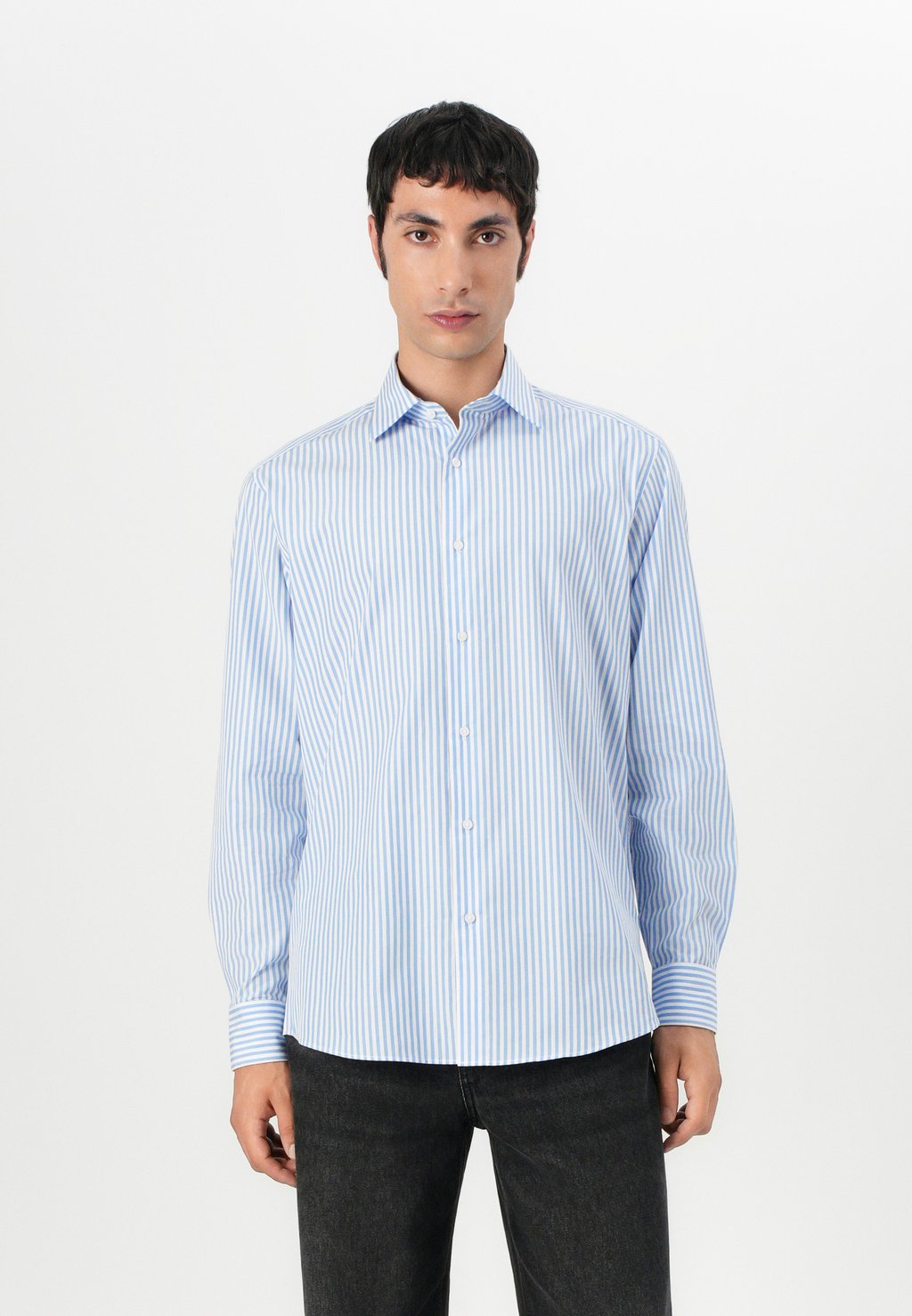 

Рубашка SHIRT MODERN FIT KARL LAGERFELD, белый