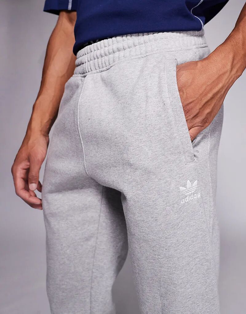 Джоггеры adidas Originals Trefoil Essentials серого цвета — фото 2