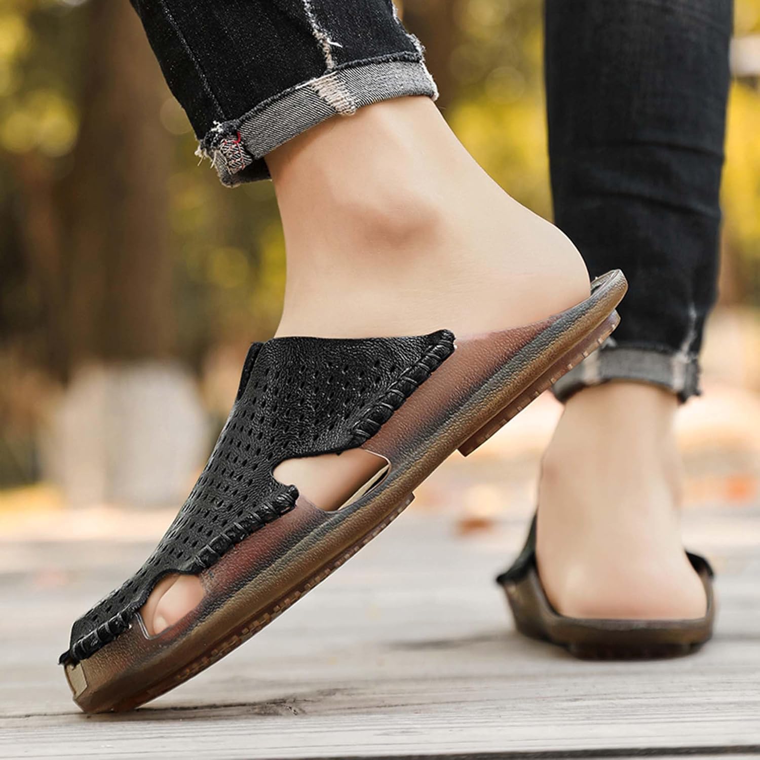 Мужские кожаные модные повседневные слайдеры-сандалии Vtiao, удобные и легкие, с перфорированным дизайном для лучшей вентиляции, летние сандалии для дома и улицы, черный — фото 4