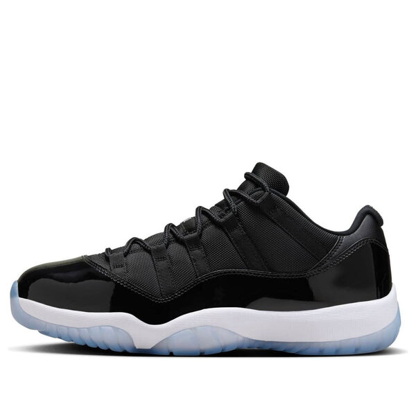 

Кроссовки 11 низкие Air Jordan, черный
