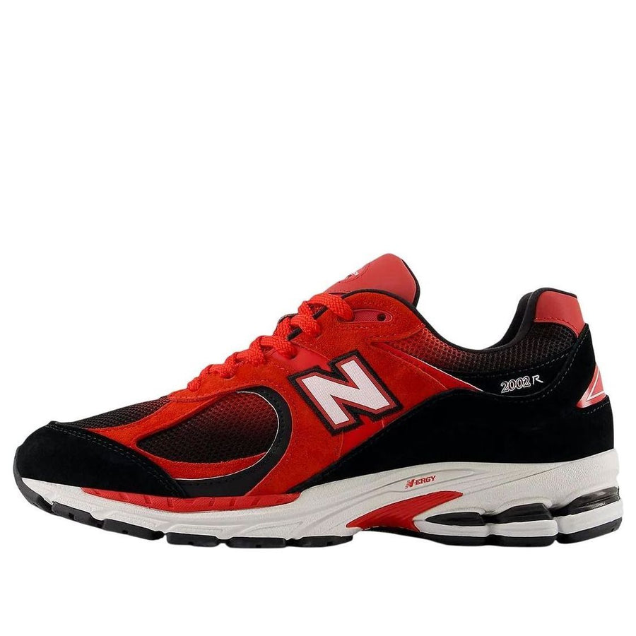 

Кроссовки New Balance 2002R 'True Red', черный