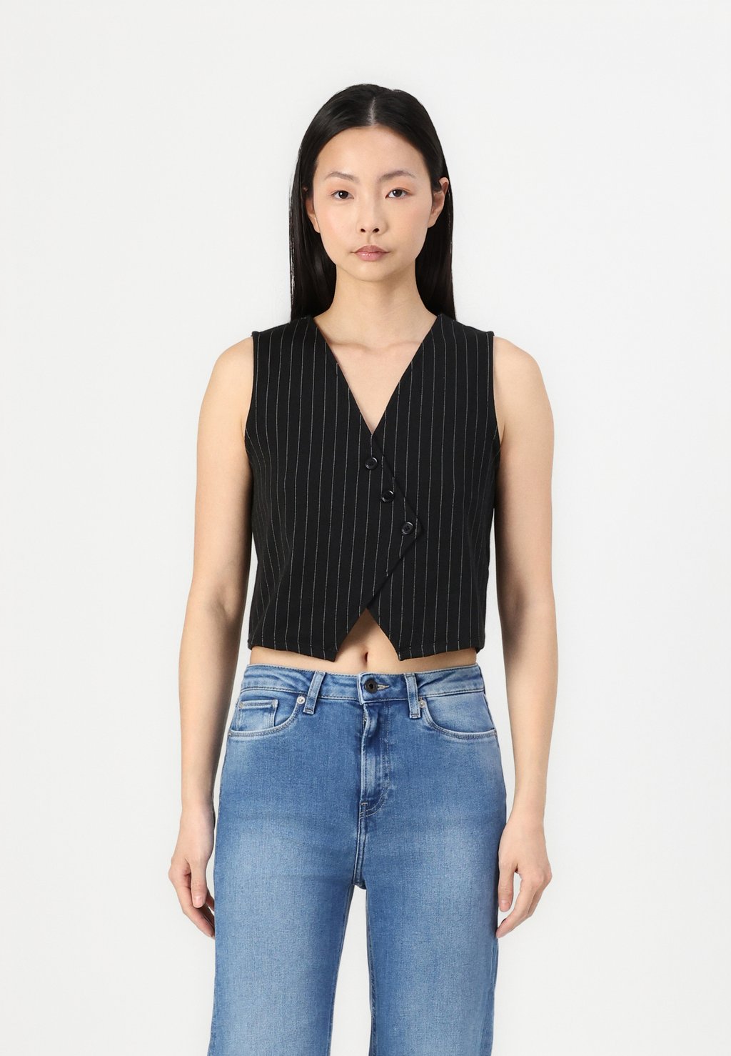 

Жилет PCLAURA VEST Pieces, черный