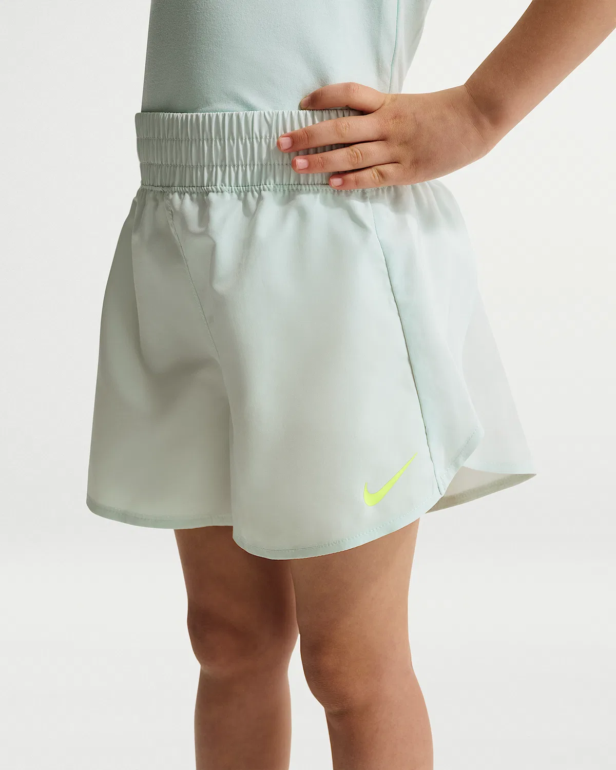 Детский набор Nike Bold Play: топ Dri-FIT и шорты, Barely Green — фото 4