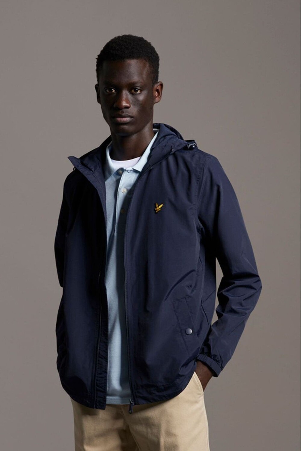 

Легкая куртка с капюшоном Lyle & Scott, синий