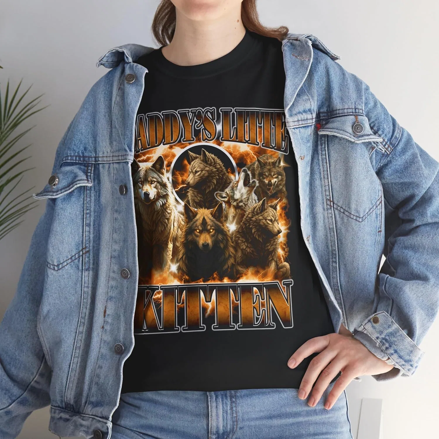 Футболка Daddy's Little Kitten, забавный мем Alpha Wolf Werewolf в винтажном стиле 90-х GENERIC, черный — фото 3