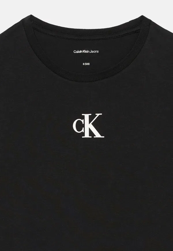 Футболка Calvin Klein Jeans Logo boxy basic t-shirt, черный — фото 4