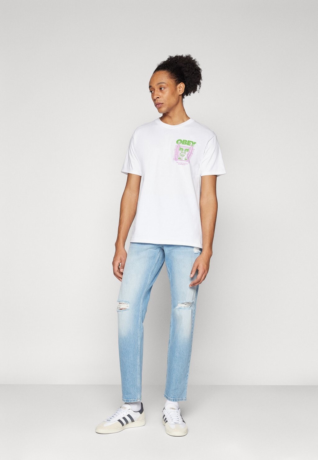 

Футболка с набивным рисунком Chain Link Fence Icon Unisex Obey Clothing, белая