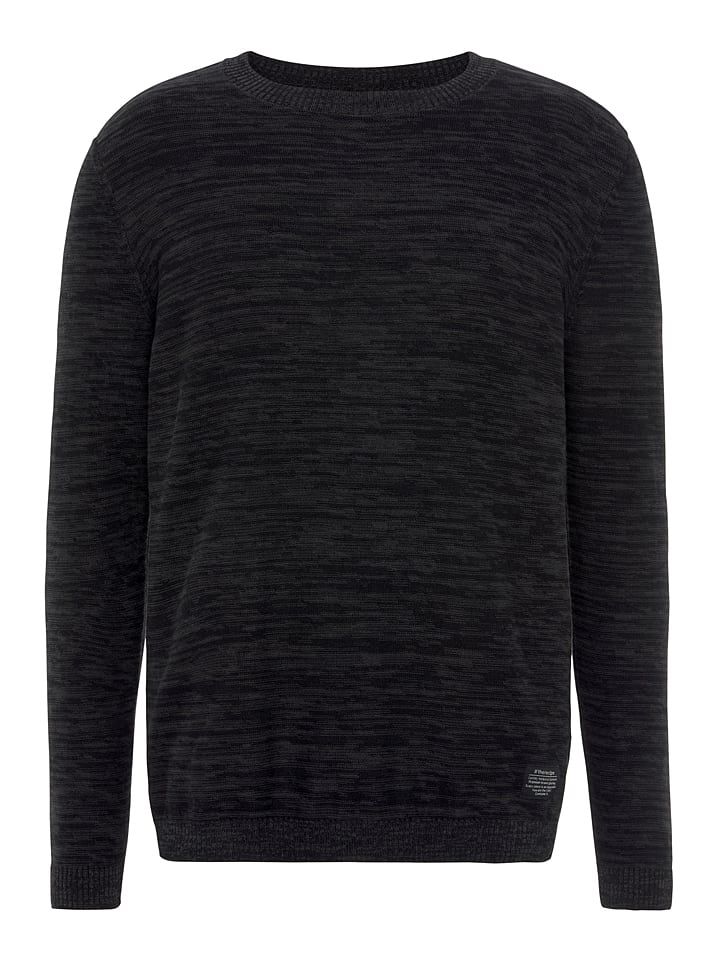 

AJC Черный свитер