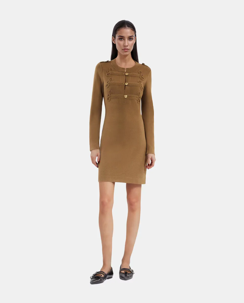 

Короткое вязаное платье с застежкой на шнурки The Kooples, цвет Kaki