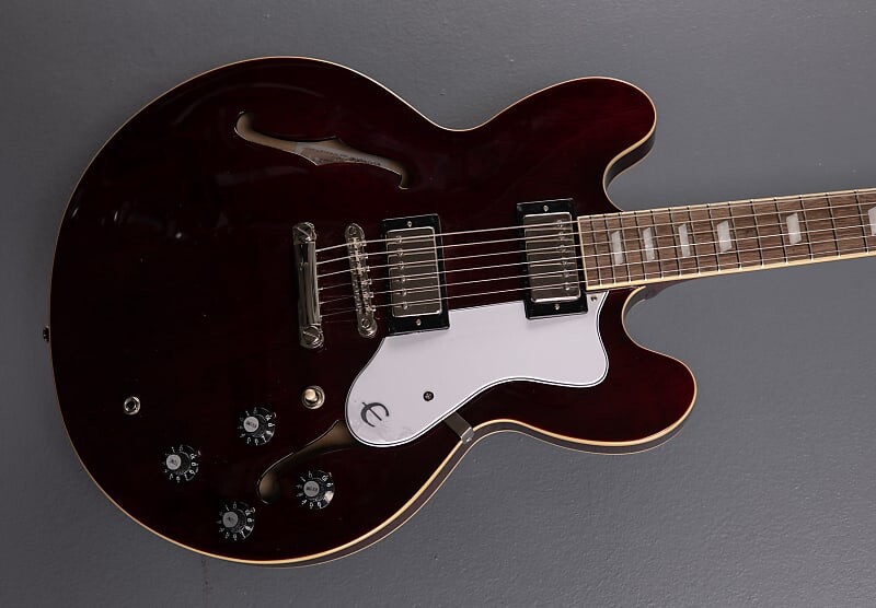 

Электрогитара Epiphone Noel Gallagher Riviera - Dark Wine Red