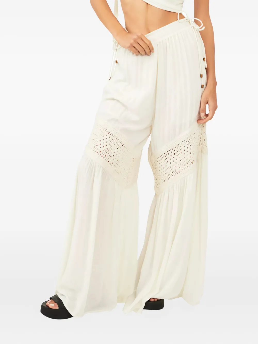 

Брюки с кулиской и вставками из кружева Free People, бежевый