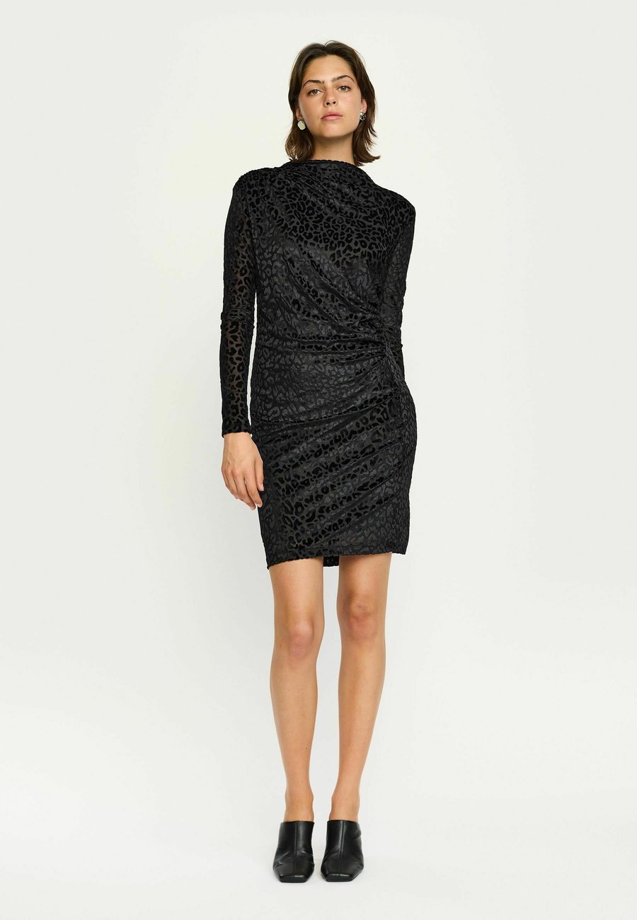 

Платье Soft Rebels Shift dress, Black