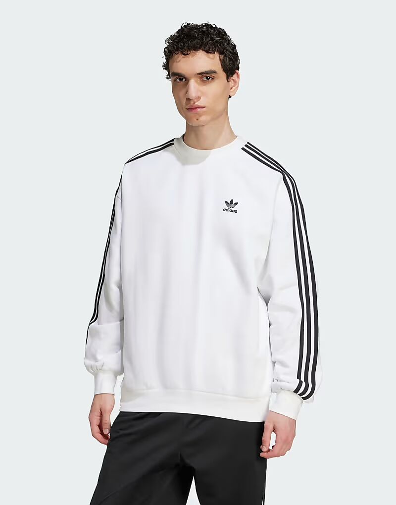 

Толстовка Adidas Originals Adicolor oversize crew в белом/черном цвете