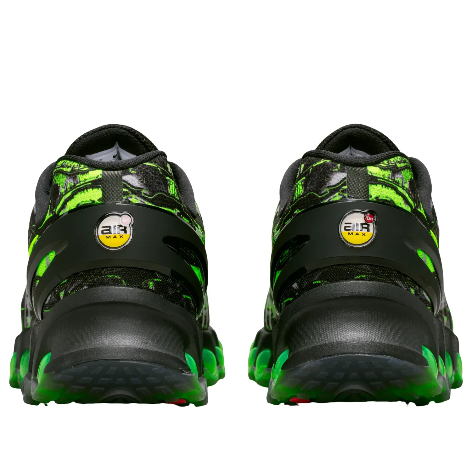 Кроссовки Nike Air Max Dn8 'Black Green Apple' IH2137-001, черный — фото 3