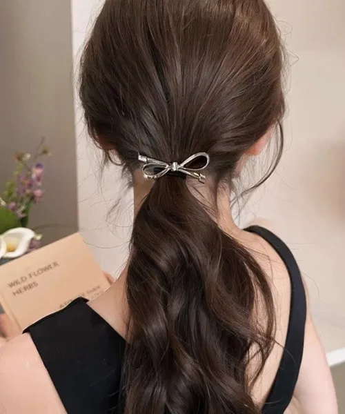 Резинка для волос с серебряным бантом E&C closet