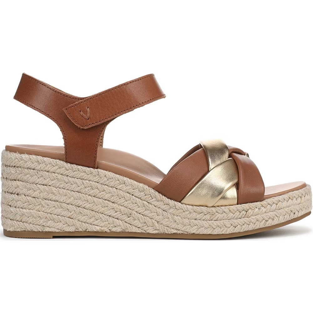 Сандалии на танкетке Saratoga Vionic, tan / gold leather