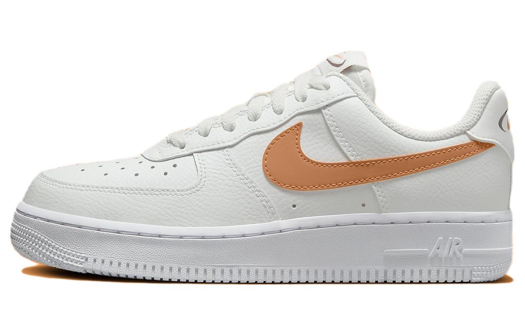 

Женские кроссовки для скейтбординга Nike Air Force 1, White