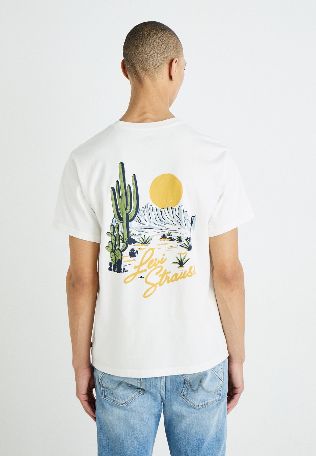 

Футболка с принтом RELAXED FIT TEE Levi's, белый
