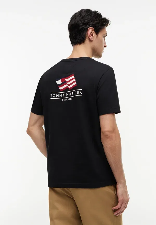 Футболка Tommy Hilfiger Americana back graphic reg tee americana capsule print t-shirt, черный
